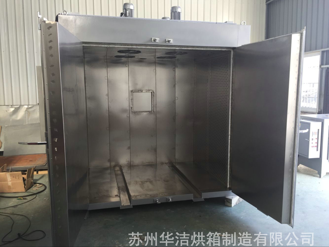 防爆烘箱如何避免隱患產(chǎn)生？